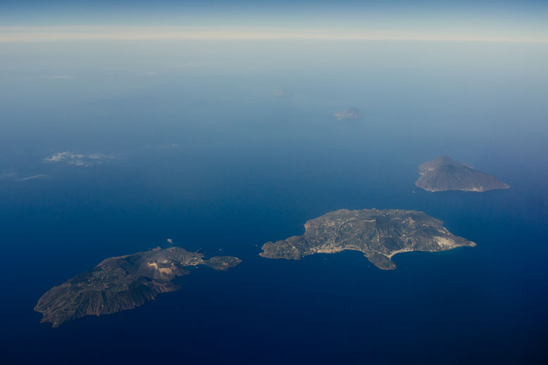 Aeolian Islands | Ph. Wikipedia Flickr User: Wolfram Schubert
