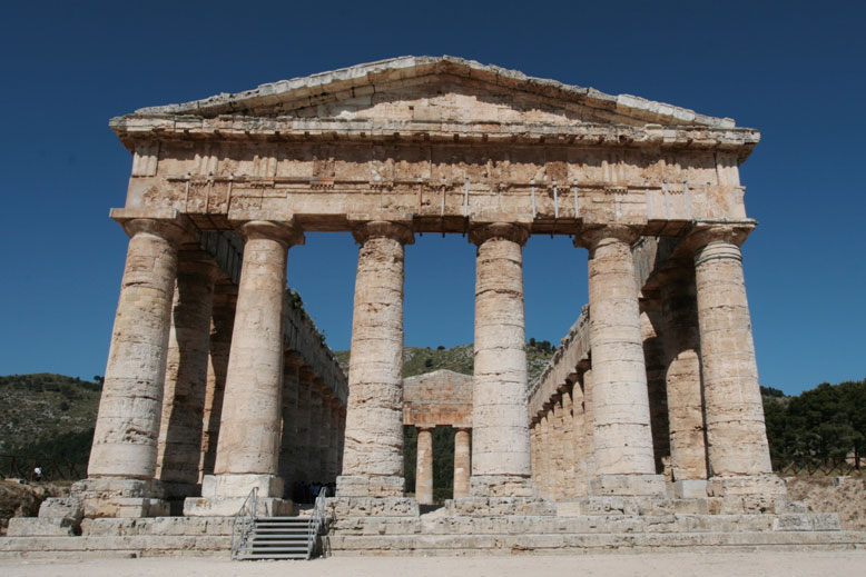 Segesta - Temple | Ph. Guccione Viaggi