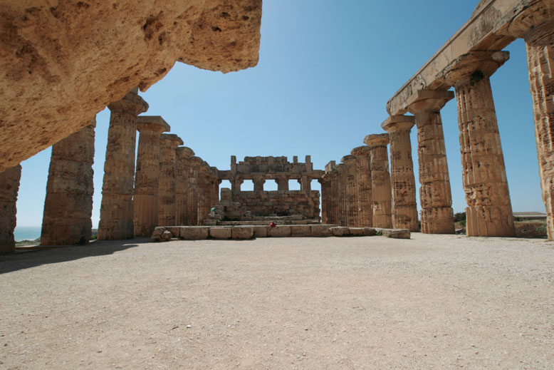 Selinunte - Temple E | Ph. Guccione Viaggi